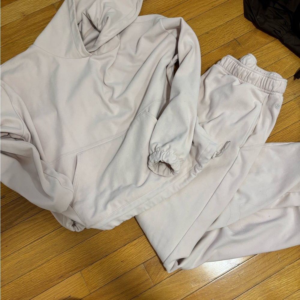 Zella Soft Cream Loungewear Set